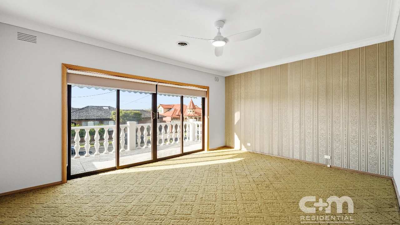 Whole property with 4 rooms for rent