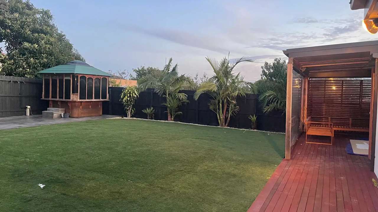 Whole property with 3 rooms for rent