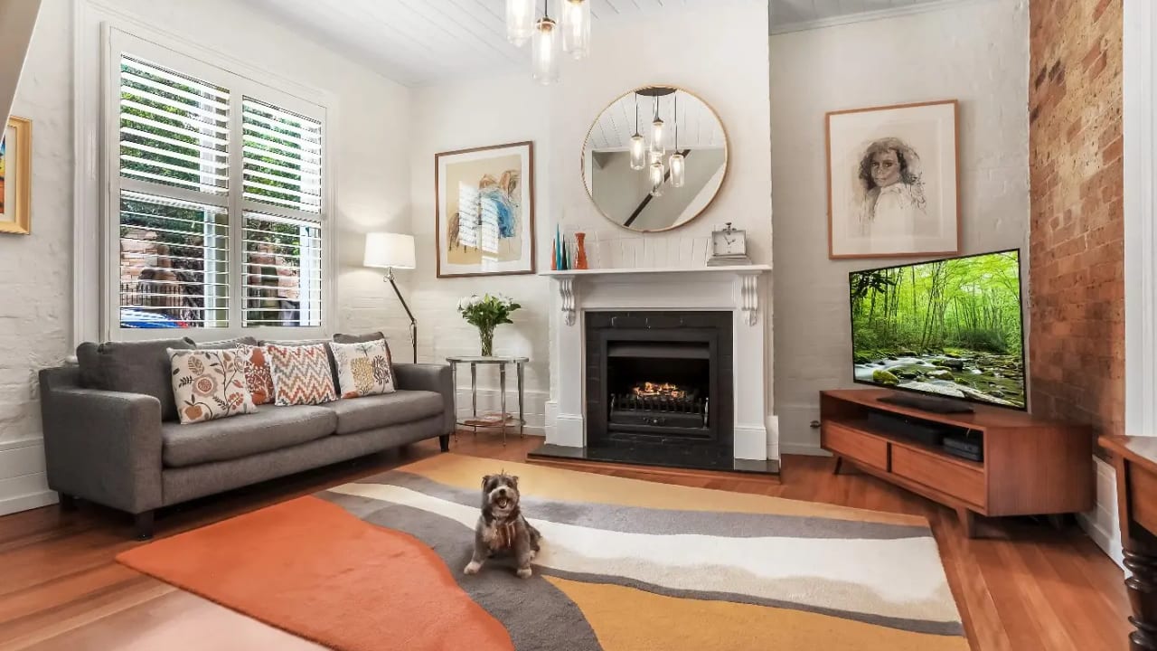 Furnished room in a share house