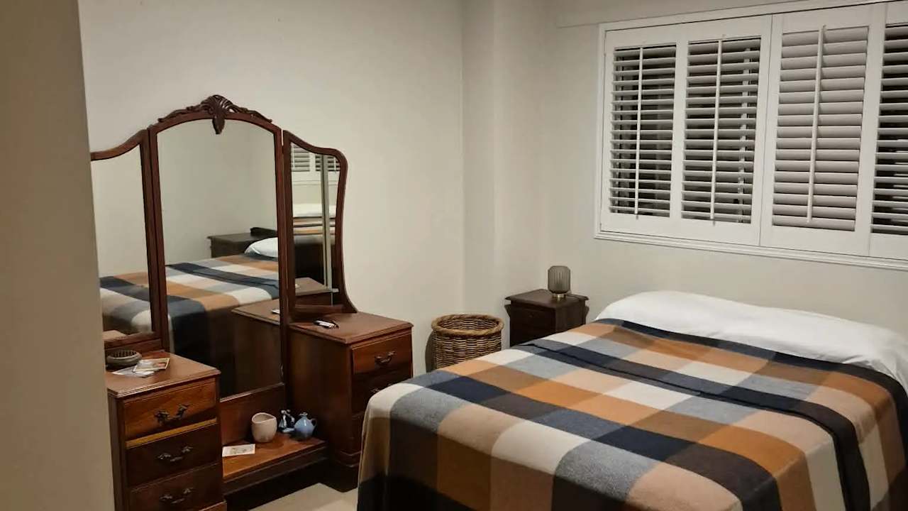 Furnished room with own bathroom