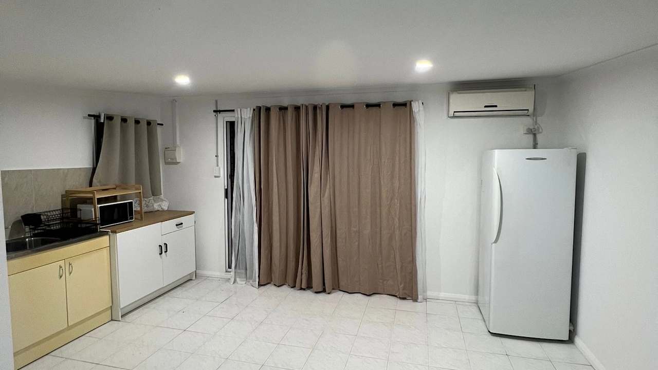 Furnished room granny flat for rent