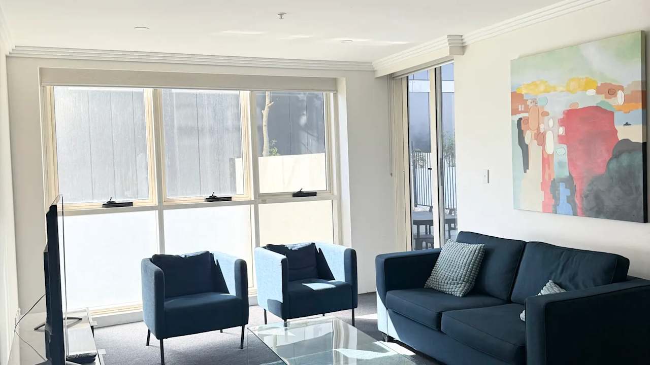 Furnished room in a flatshare