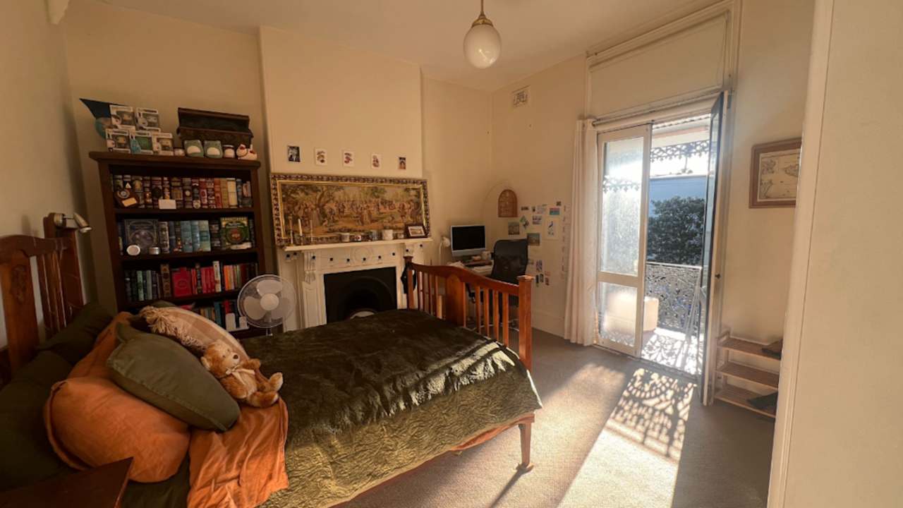 Unfurnished room in a share house