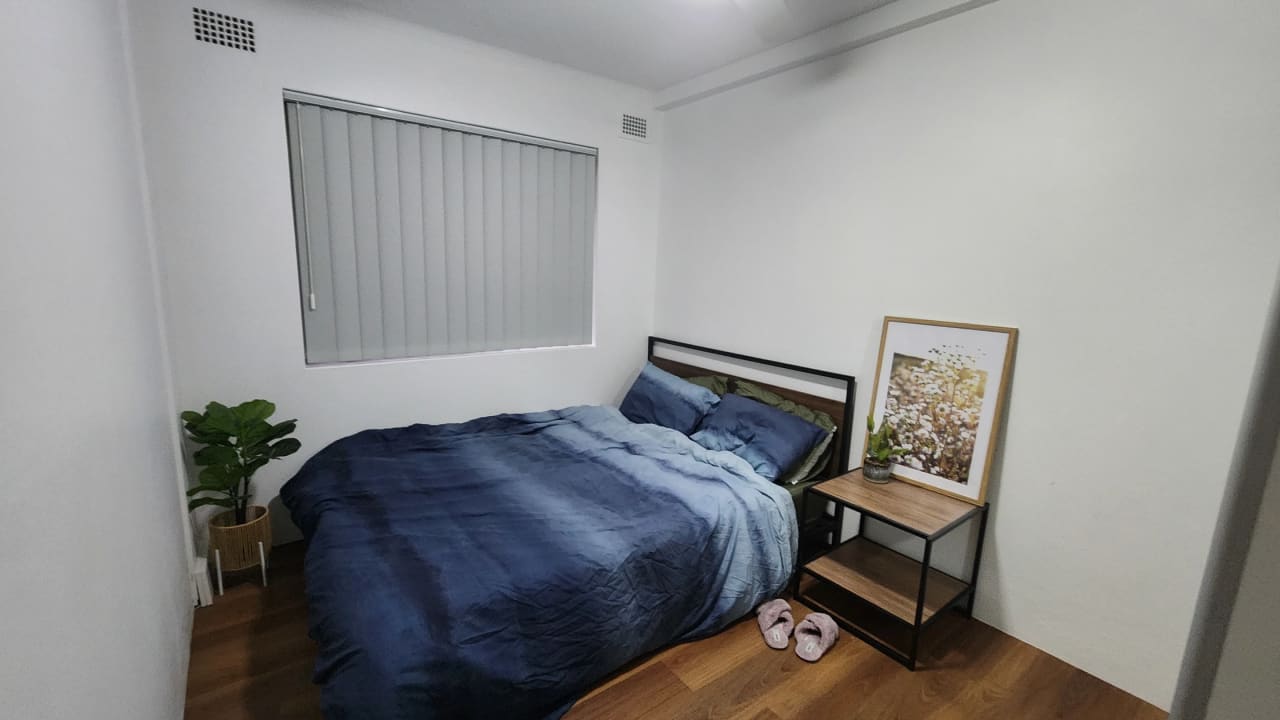 Furnished room in a flatshare