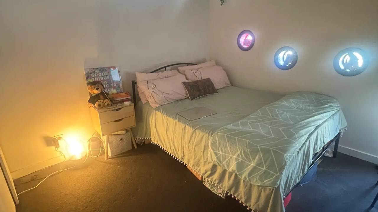 Furnished room with own bathroom