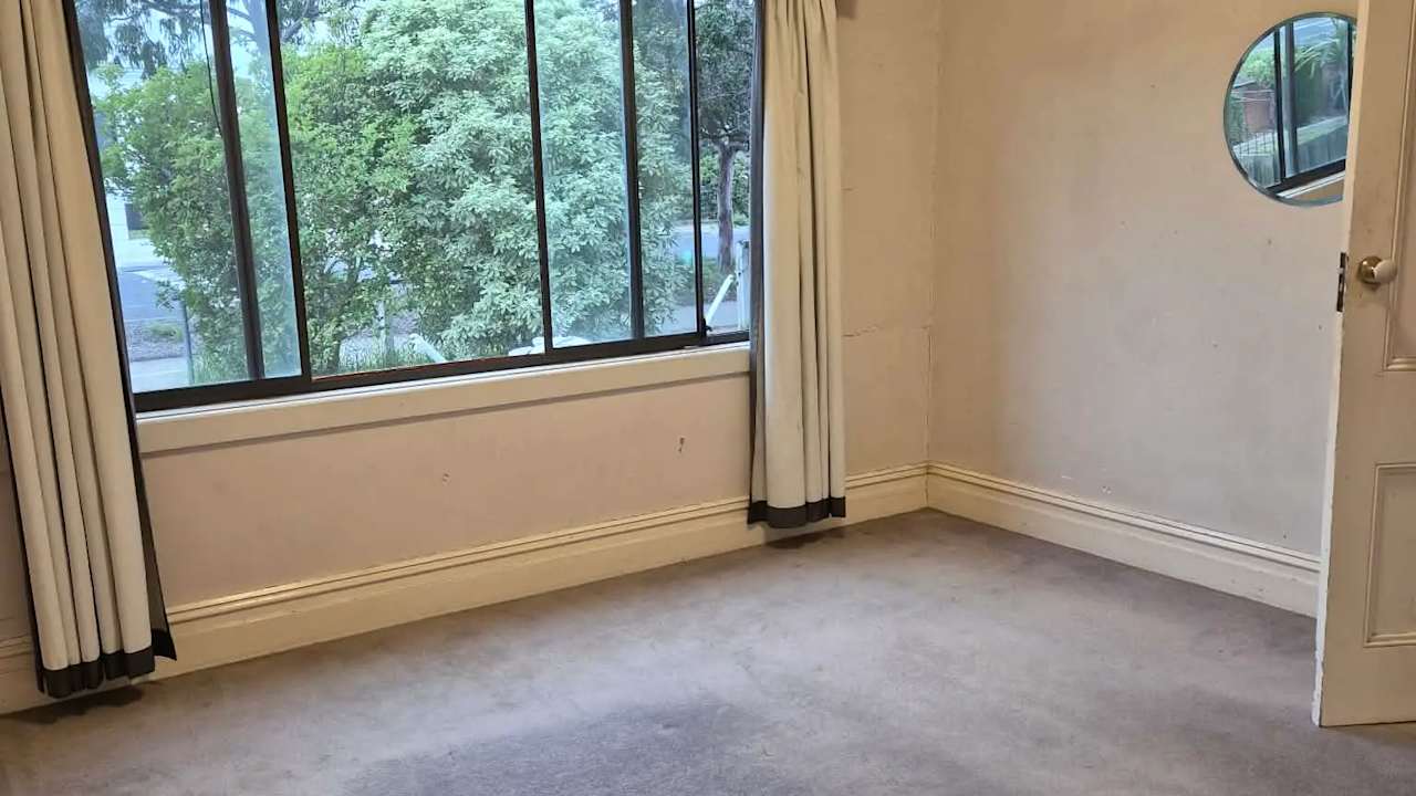 Unfurnished room in a share house
