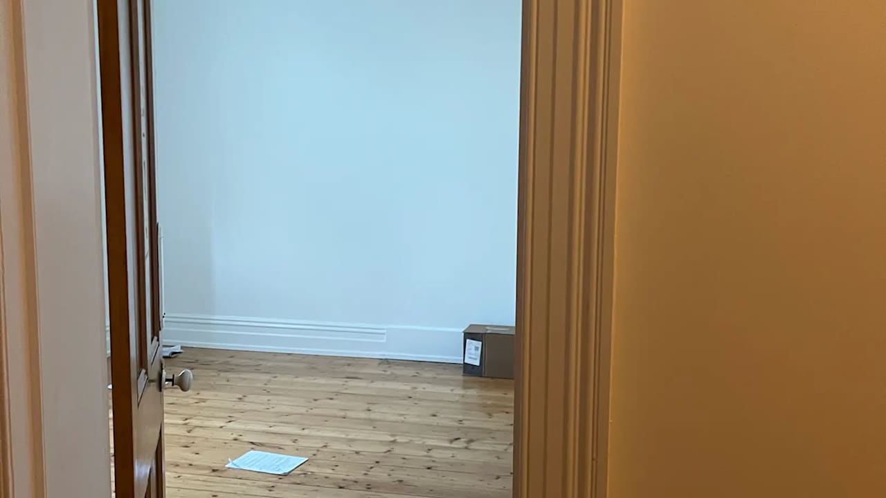 Room in a share house