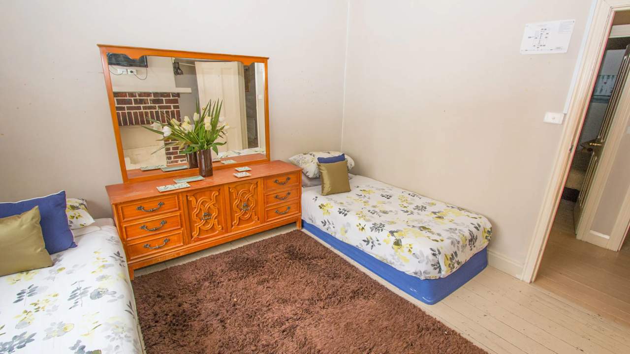 Whole property with 6 rooms for rent