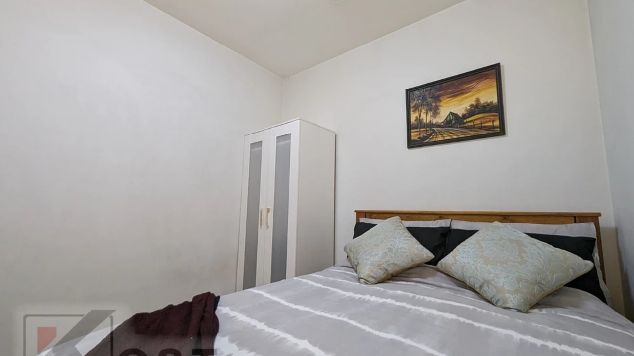 Furnished room with own bathroom