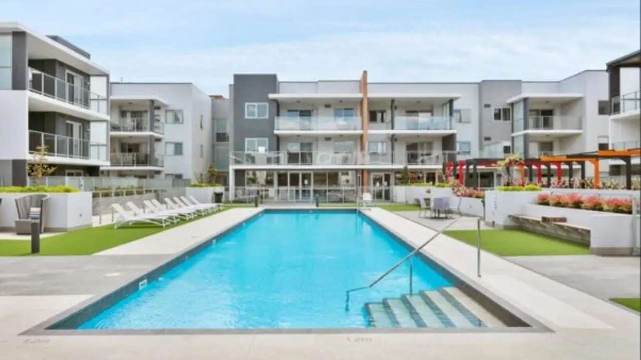 Furnished room with ensuite in a share house