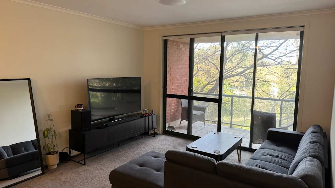 Unfurnished room with own bathroom