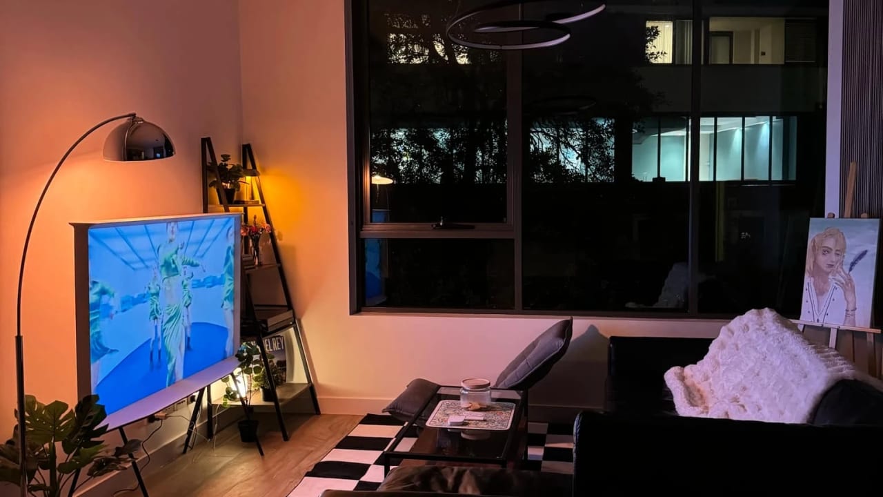 Furnished room with own bathroom
