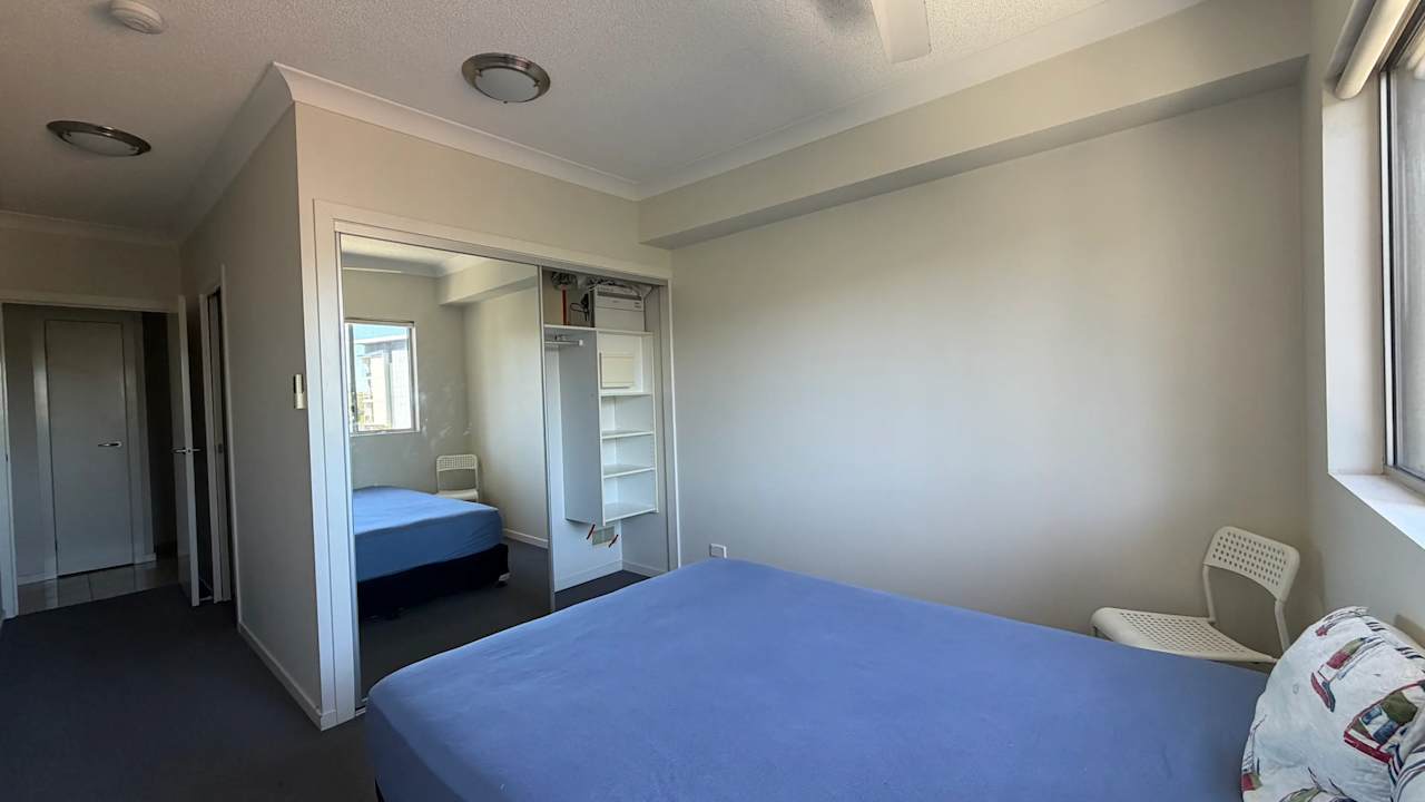 Furnished room with own bathroom