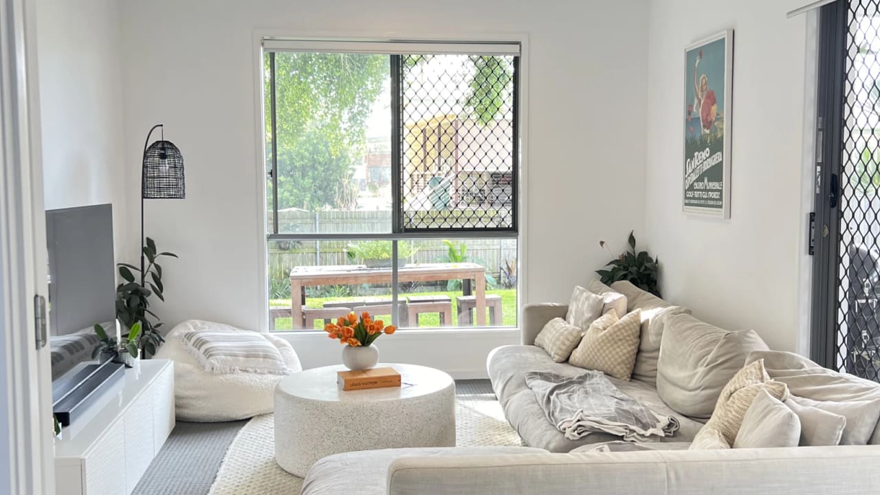 Unfurnished room with own bathroom