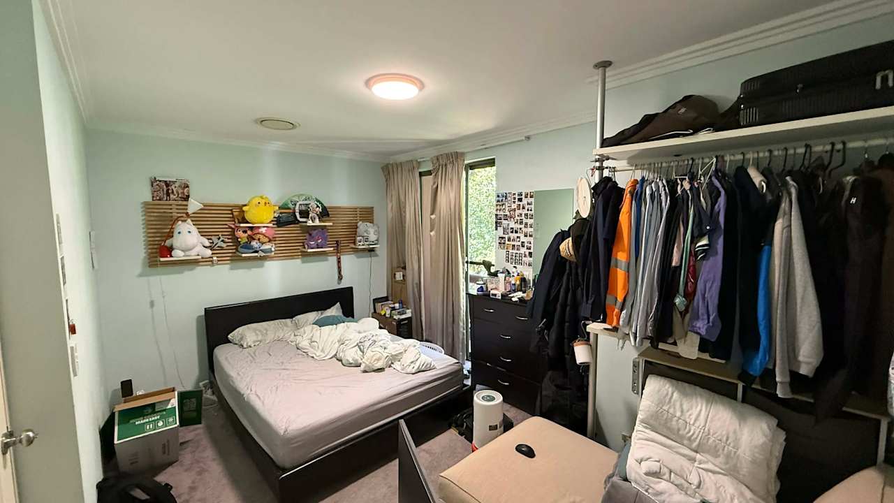 Room in a share house