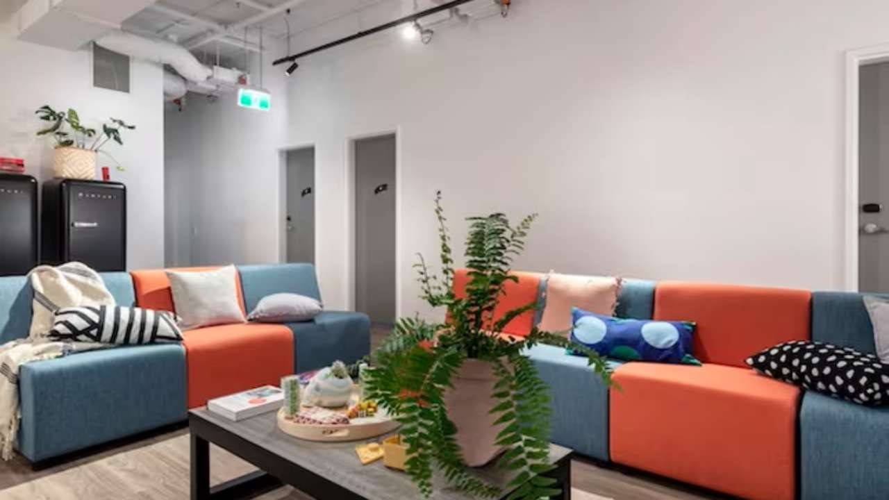 Furnished room in a flatshare