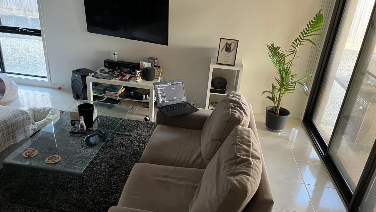 Room in a share house