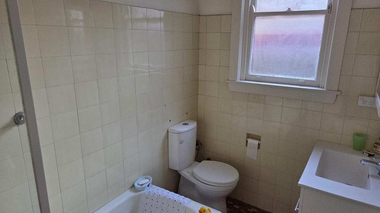 Furnished room granny flat for rent