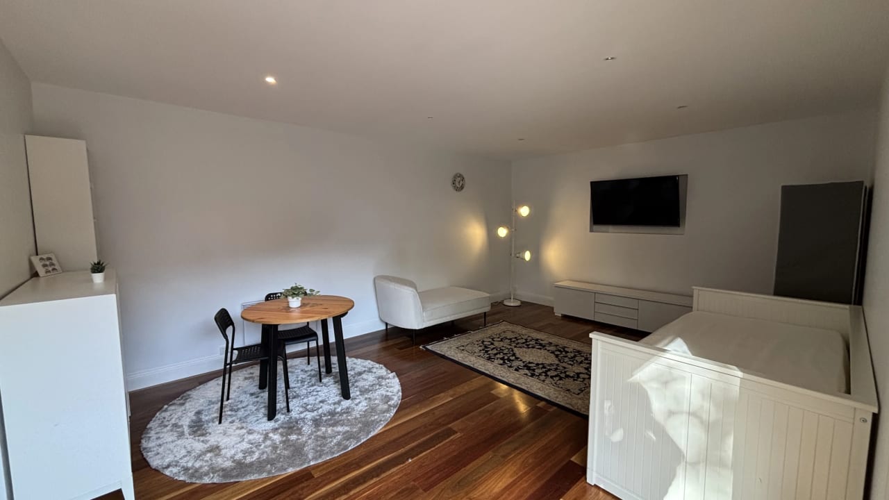 Furnished room granny flat for rent