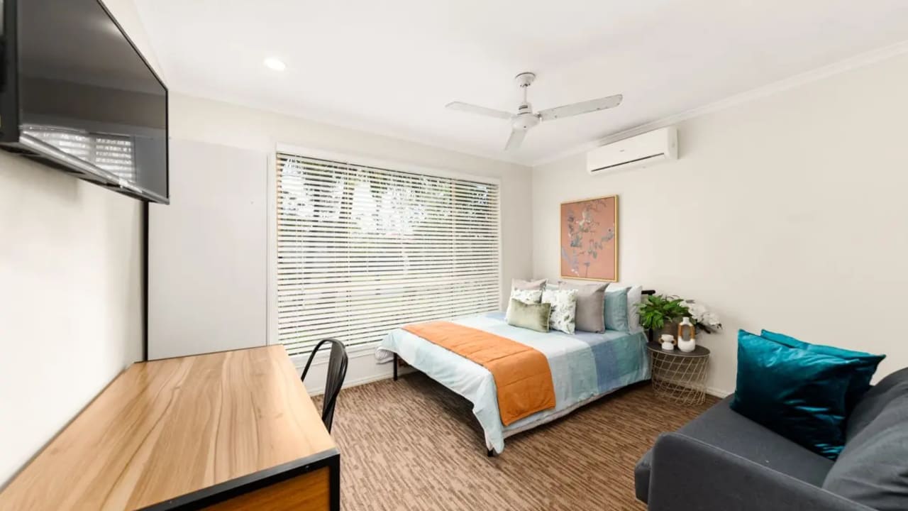 Furnished room granny flat for rent