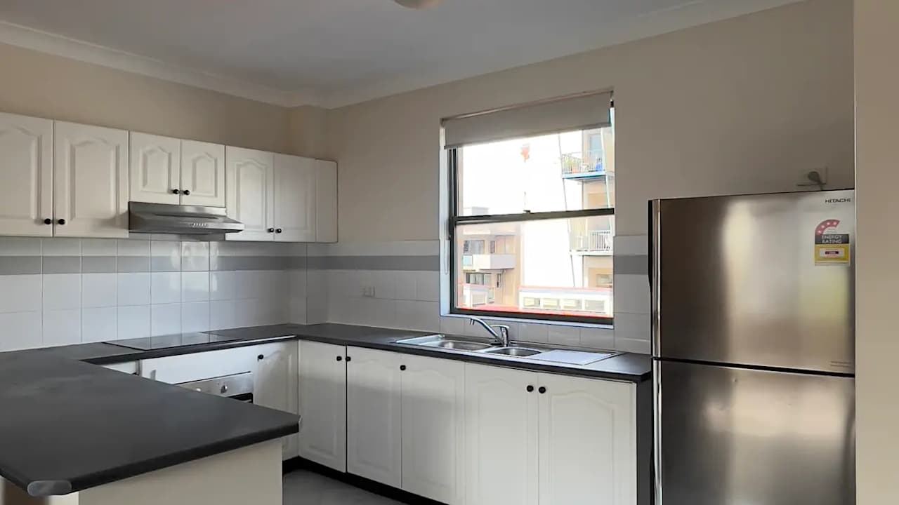 Furnished room in a flatshare