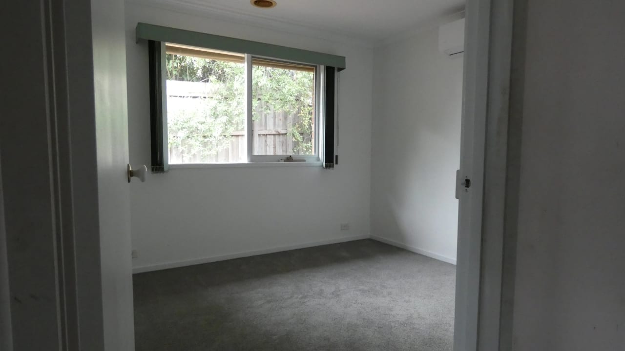 Unfurnished room in a share house