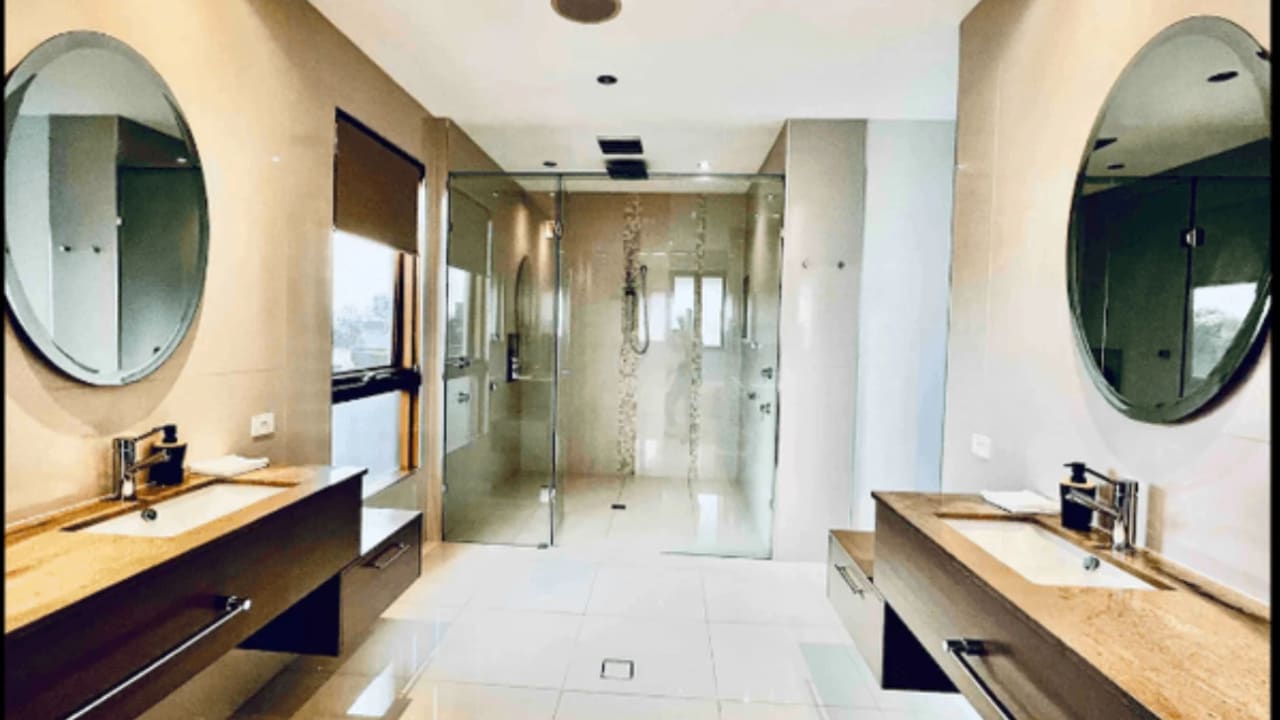 Furnished room with ensuite in a share house