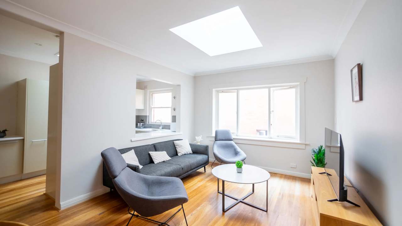 Whole property with 2 rooms for rent