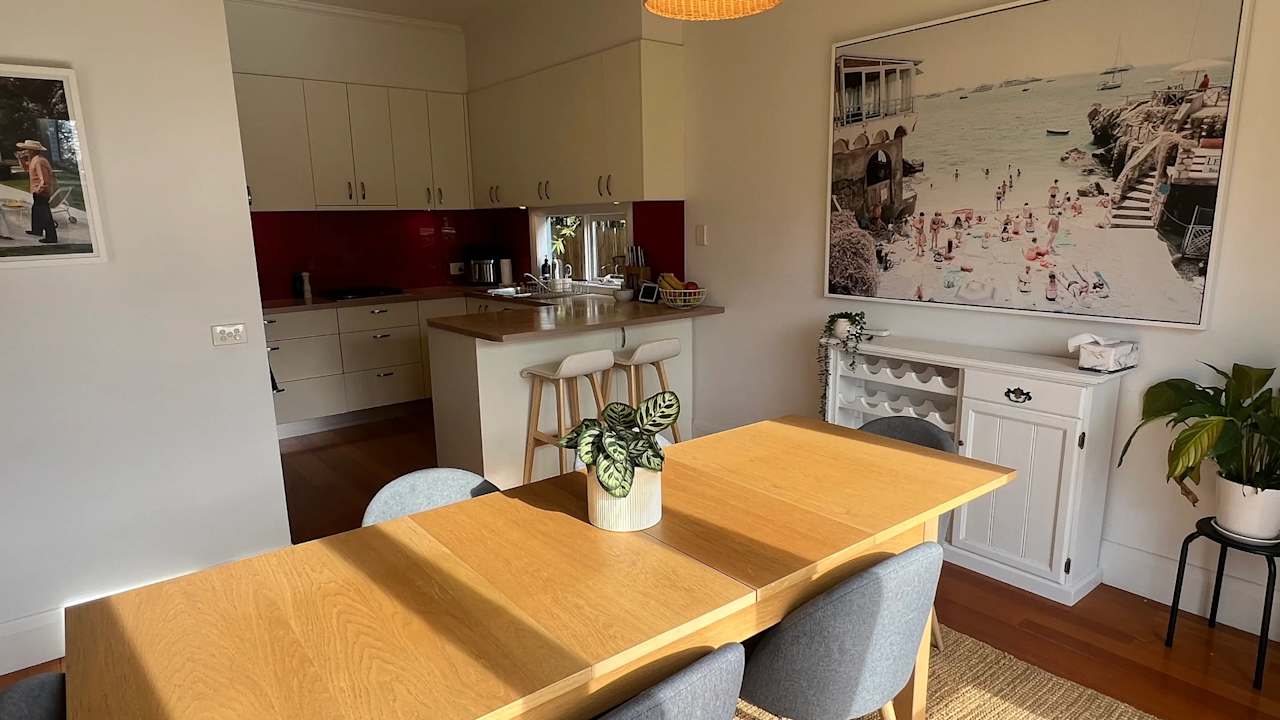 Room in a share house