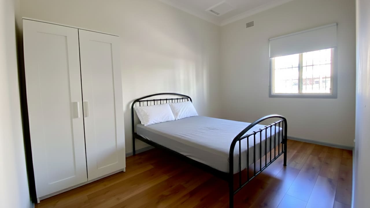 Whole property with 5 rooms for rent