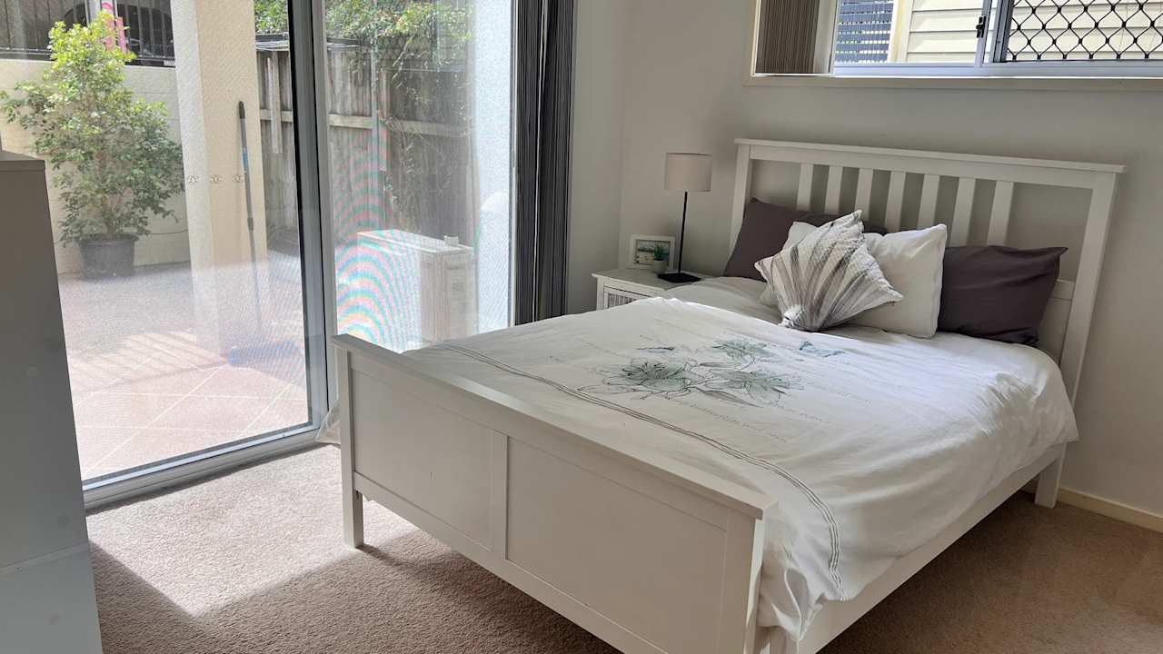 Furnished room with own bathroom