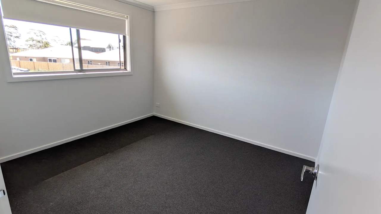 Unfurnished room with own bathroom