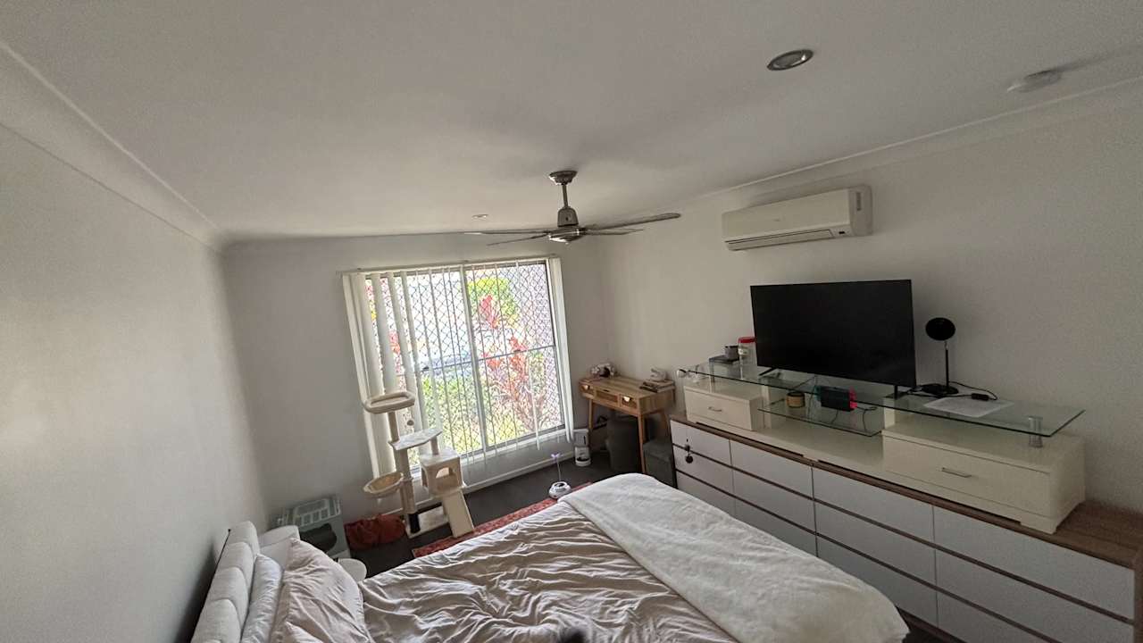 Furnished room with own bathroom