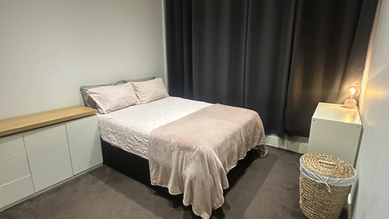 Furnished room with own bathroom