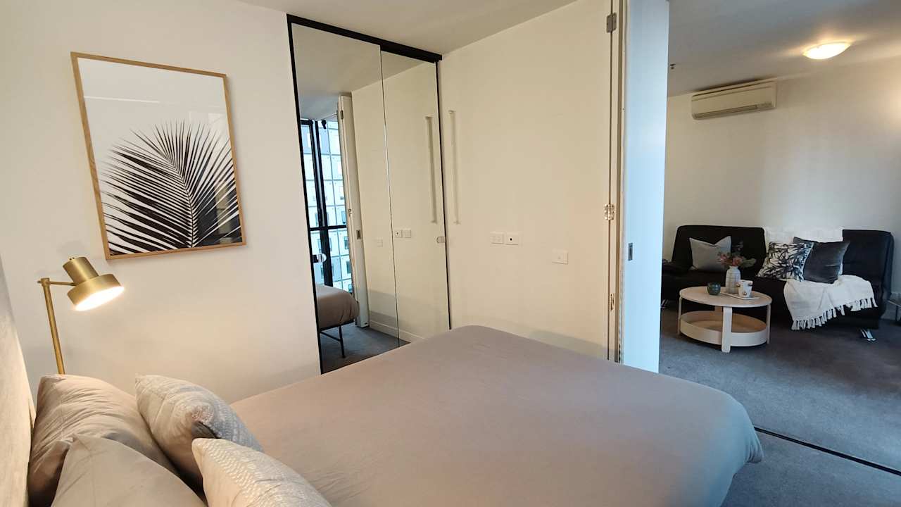 Whole property with 2 rooms for rent