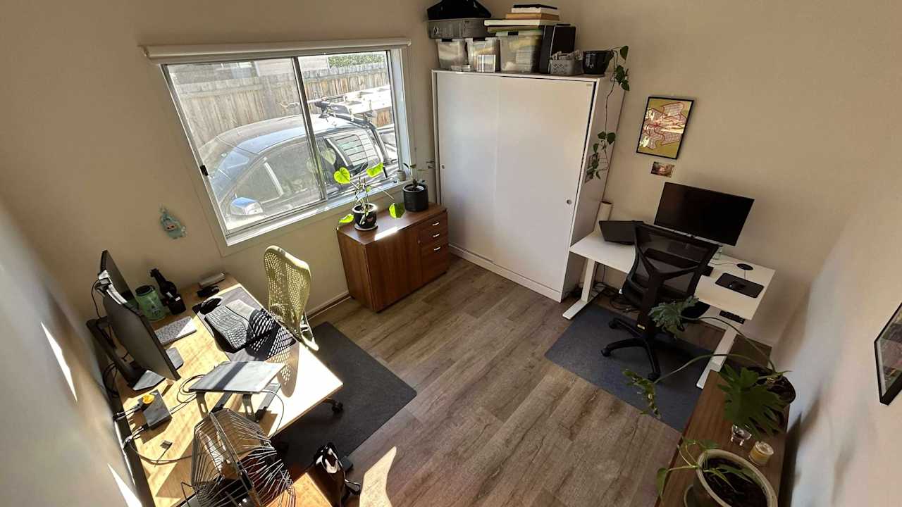 Unfurnished room in a share house