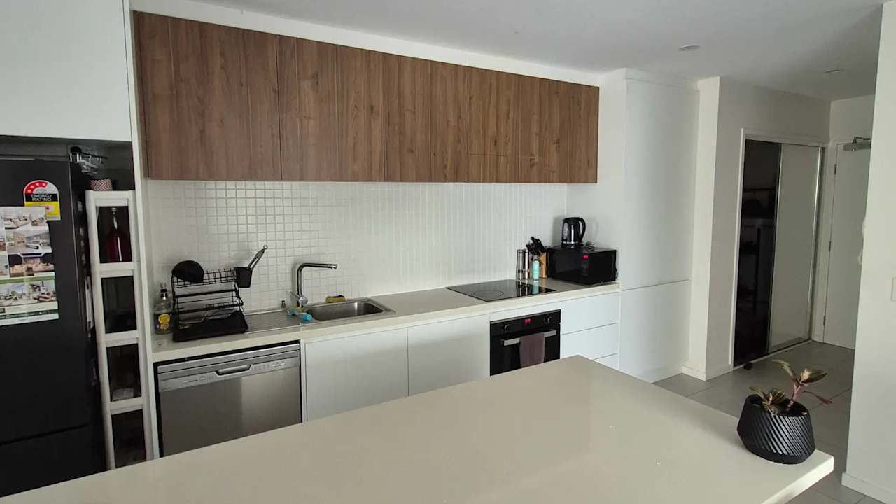 Unfurnished room with own bathroom