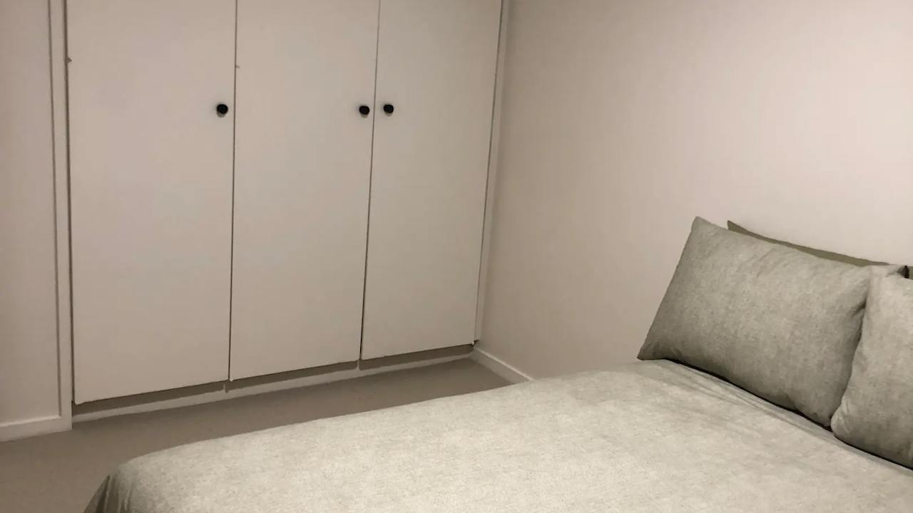 Furnished room with ensuite in a flatshare