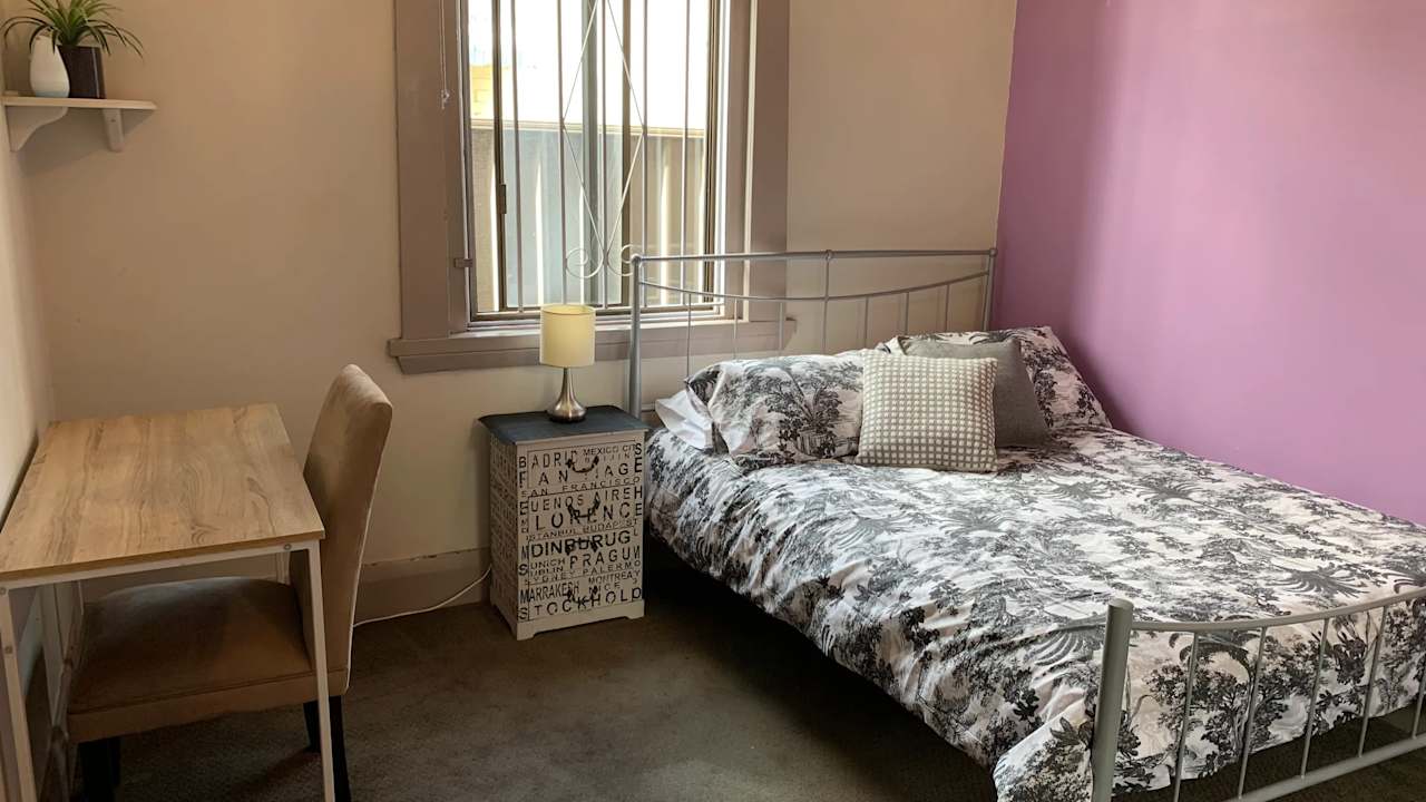 Furnished room in a share house