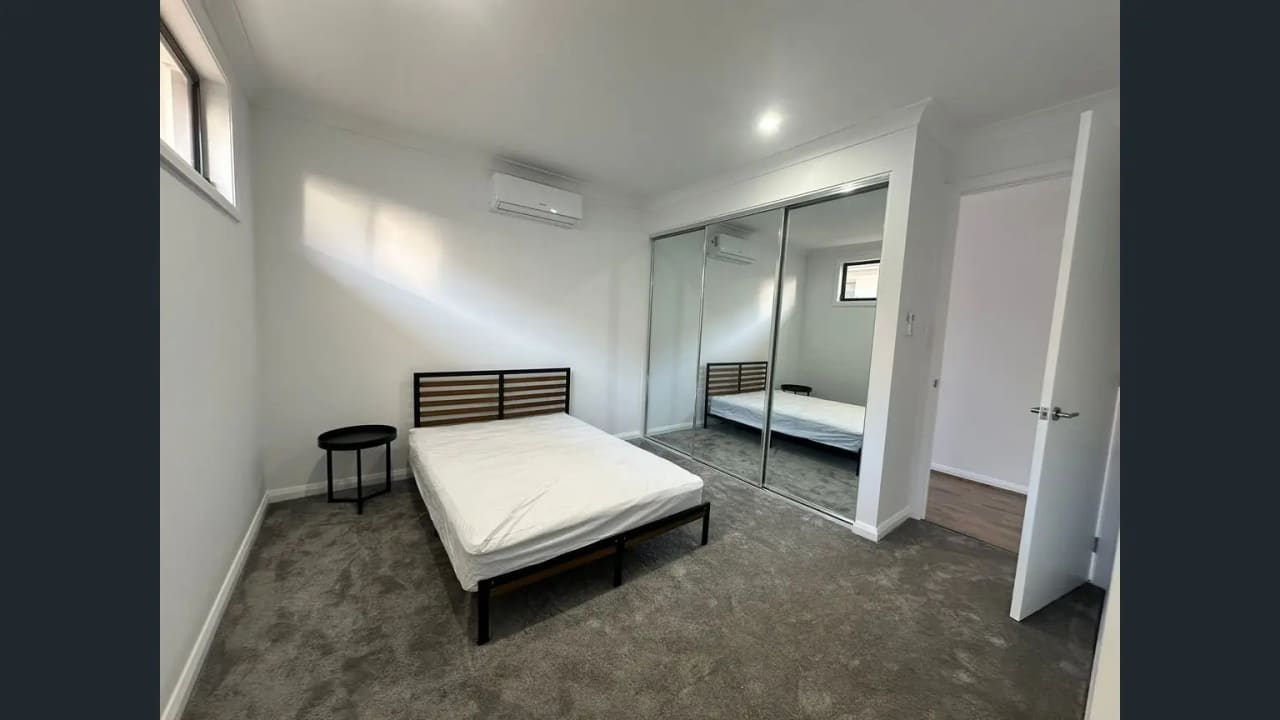 Whole property with 4 rooms for rent