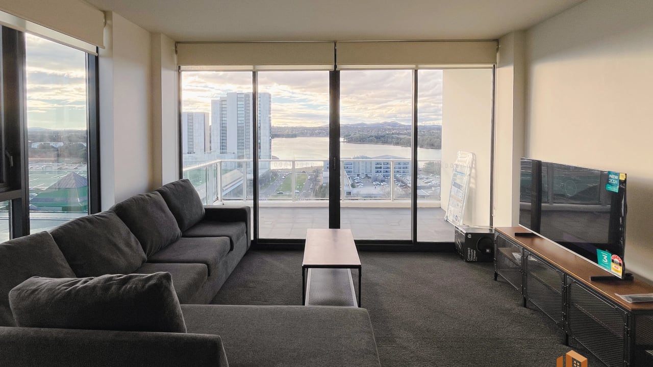 Furnished room with ensuite in a flatshare
