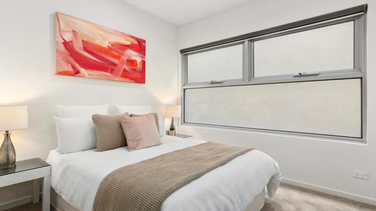 Furnished room in a flatshare