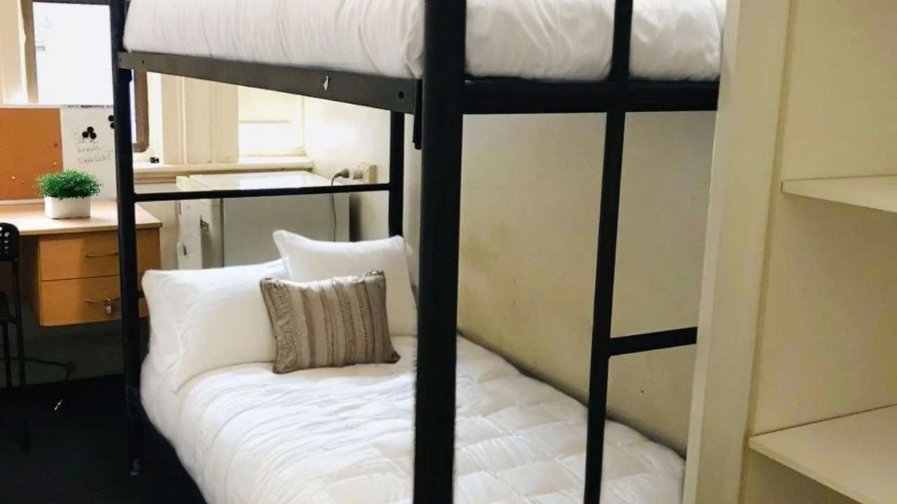 Furnished room in a share house