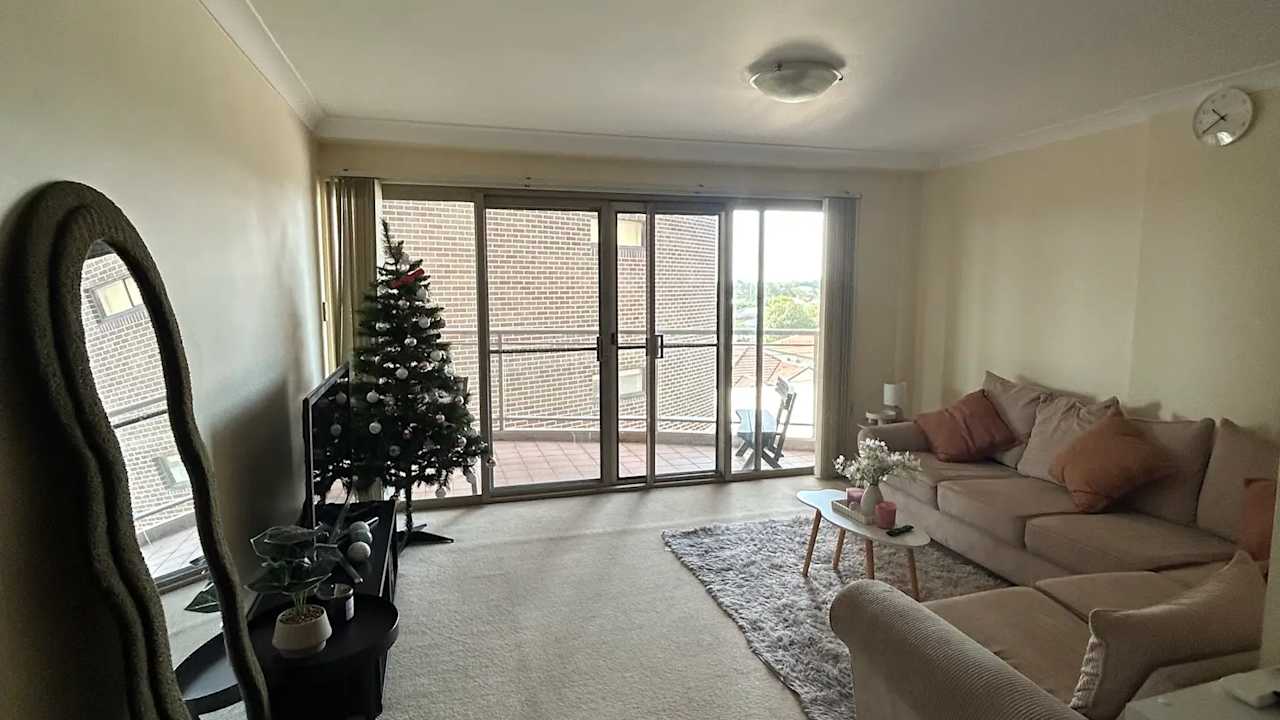 Furnished room with own bathroom