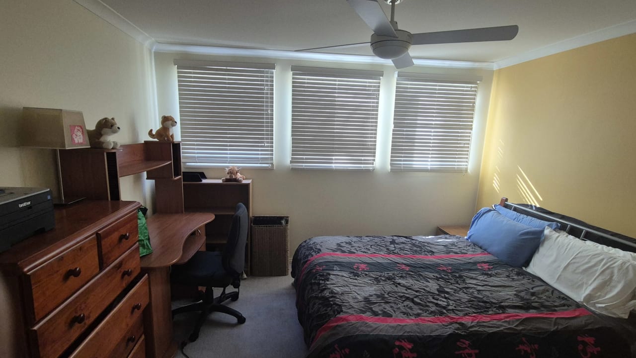 Furnished room in a share house
