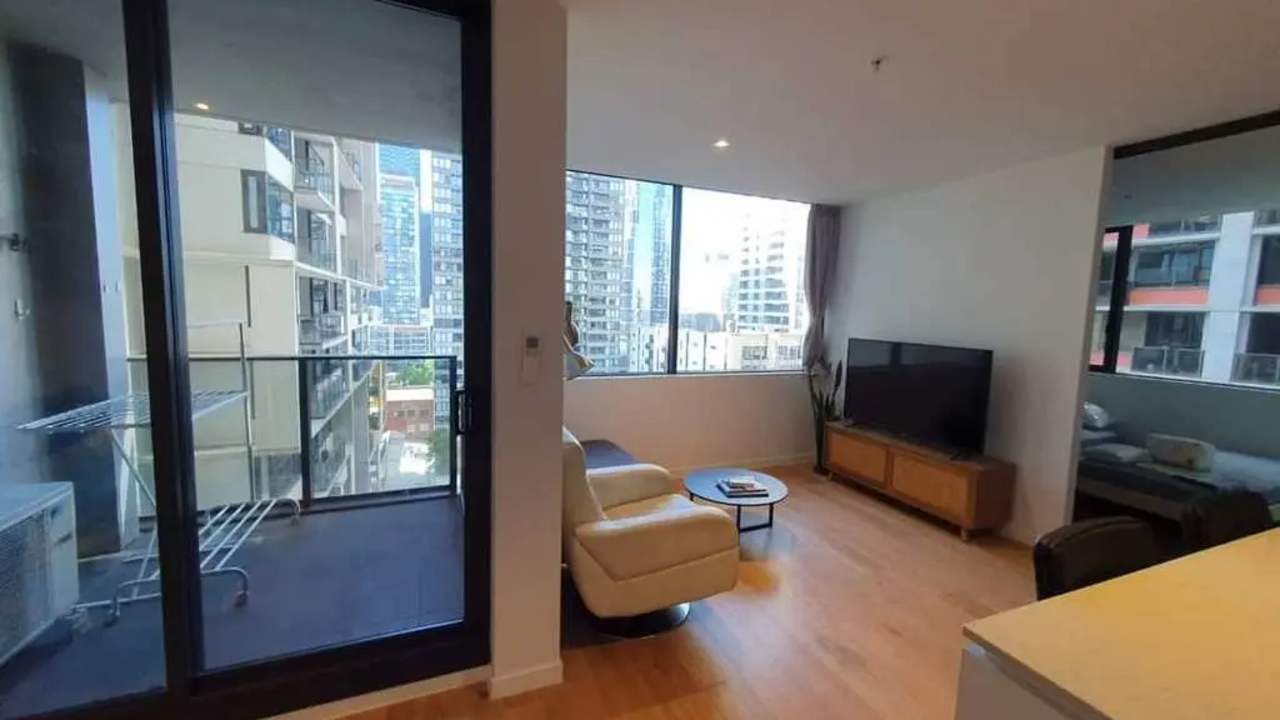 Furnished room in a flatshare