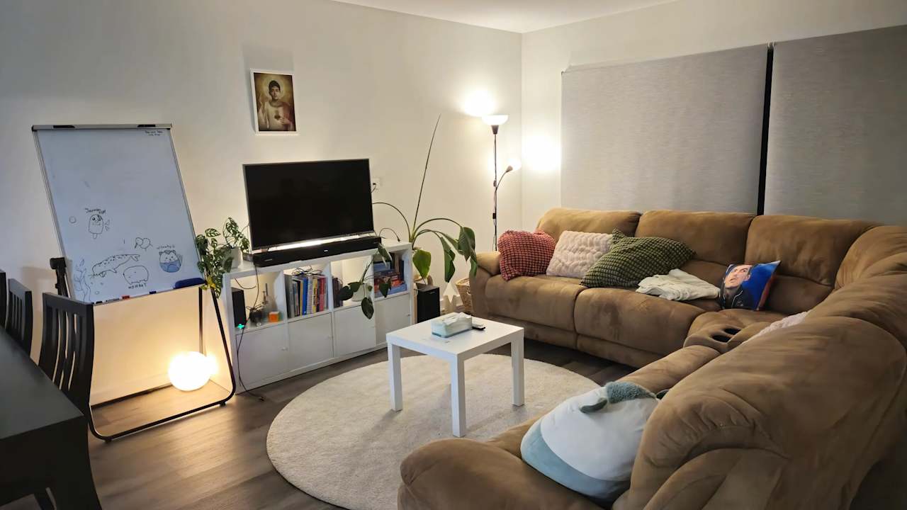 Room in a share house