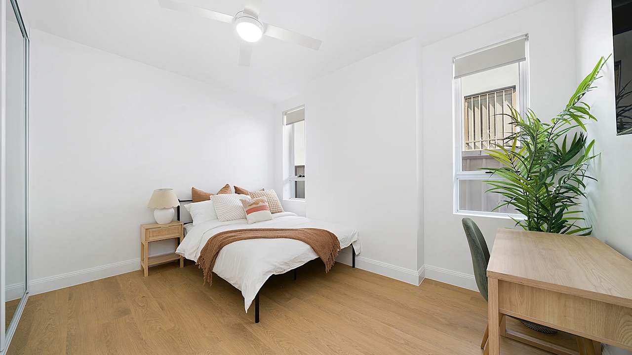 Room in a share house
