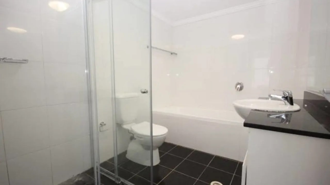 Furnished room with own bathroom