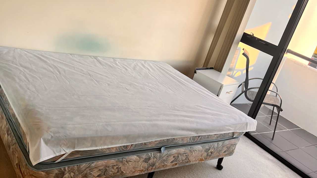 Furnished room with own bathroom